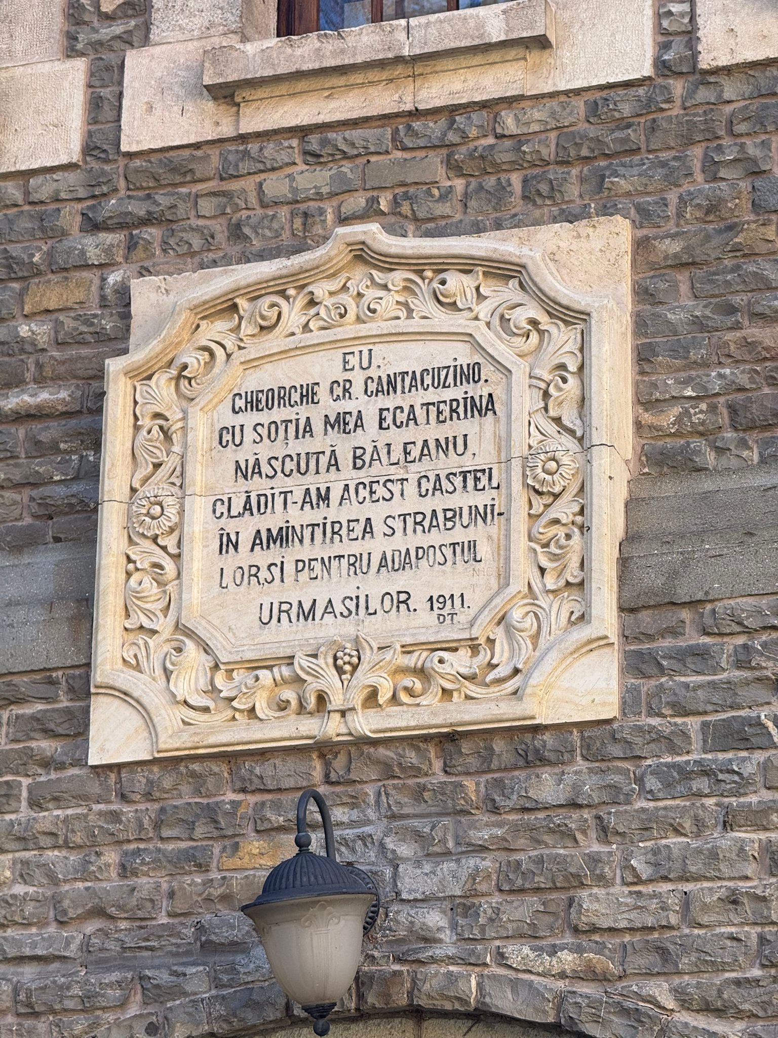 'Castelul Cantacuzino prin ochii unui basarabean' de Vlad Bilețchi